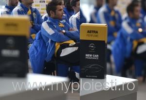 Vezi ce PARFUM a primit azi, ADRIAN MUTU, la Ploiesti - FOTO