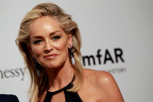 Tratamentul de intinerire al lui Sharon Stone, disponibil si in Ploiesti